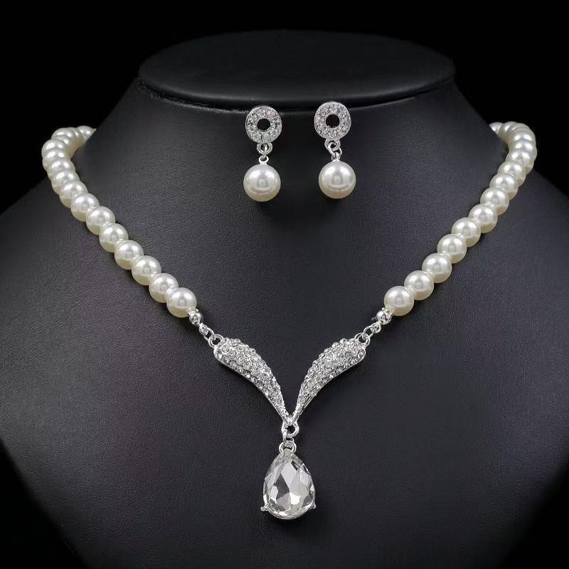 Korean Style Distinctive Pearl Necklace Earrings suit Women's Fashion Elegant Explosive Alloy Electroplated Bridal Dress Accessories
