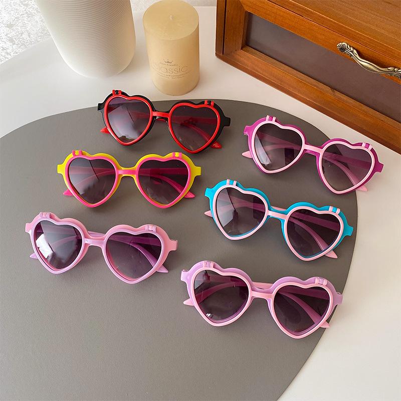 Baby Cute Fashion Sunglasses Boys and Girls Toy Glasses Flip Fun Sunglasses Love Glasses Frame Accessories