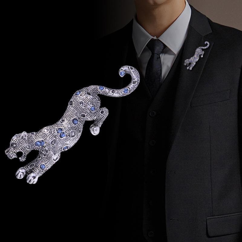 European and American domineering retro cheetah brooch men's leopard pin personalized three-dimensional animal corsage coat accessories