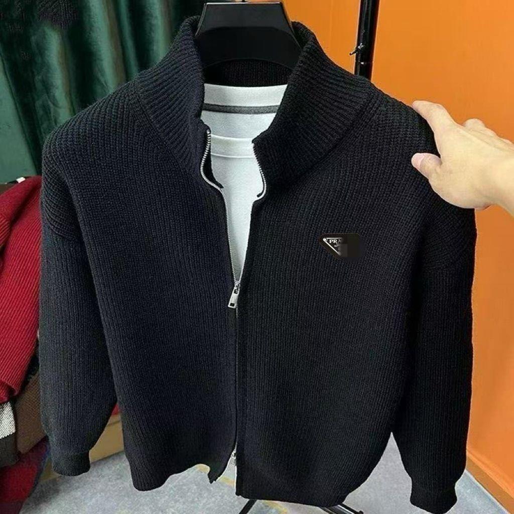 Three-brand cross-border popular knit sweater, metal fashion brand, autumn and winter new men's style, triangular chest design, round neck, unisex jacket