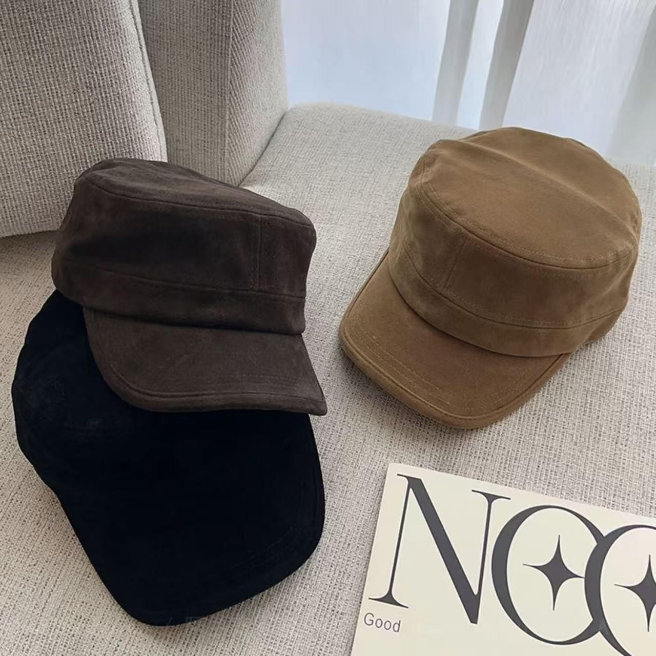 Star Wars-style hat for women and men, vintage khaki flat-top cap, versatile and face-slimming, equestrian cap, newsboy cap