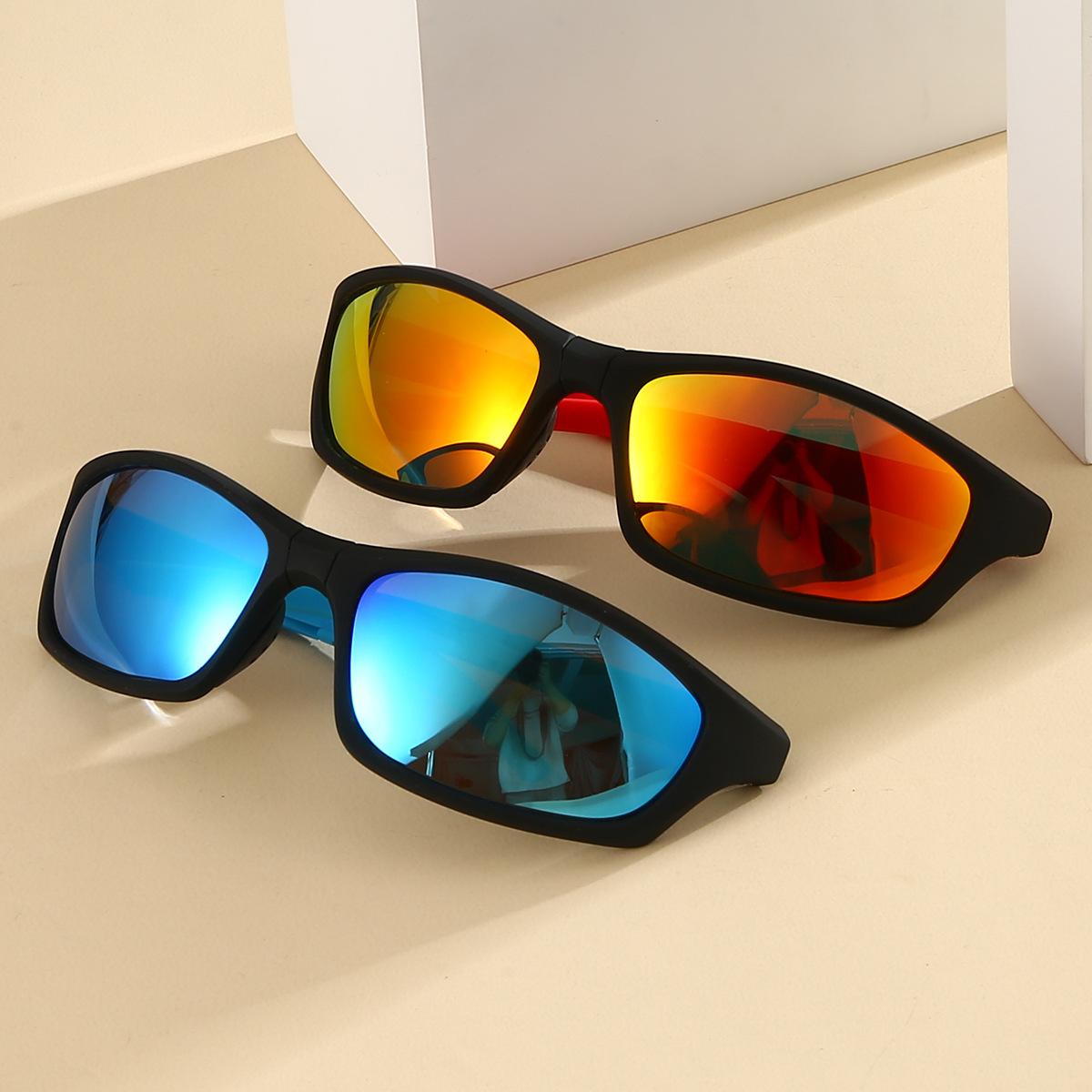 New outdoor polarized folding sunglasses men's fashion explosion ultra light driving driving glasses riding sunglasses women