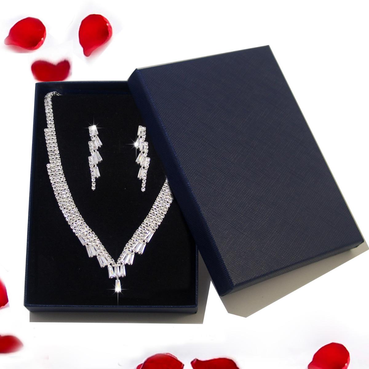Boxed cross-border European and American bridal jewelry set, necklace, earrings, zircon accessories, starry sky banquet accessories