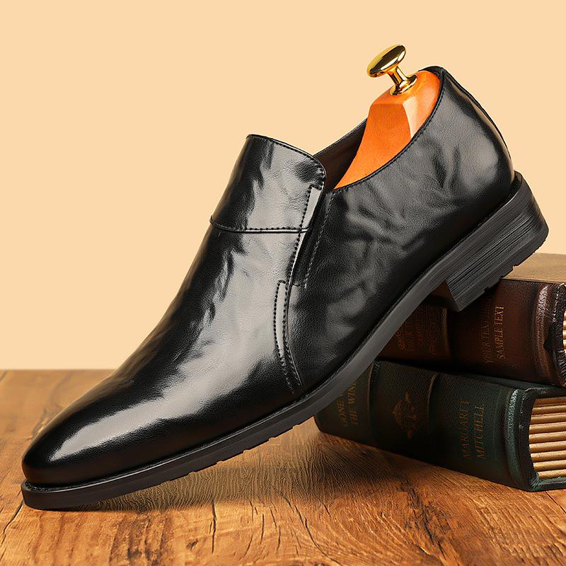 2025 Spring New Men's Leather Shoes Men's Slip-on Business Casual Shoes Pointed High-end British Dress Shoes