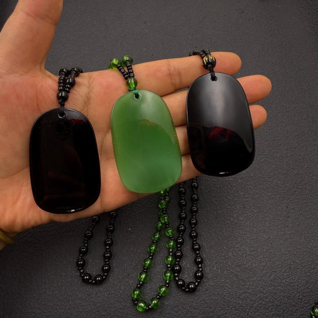 Cross-Border E-Commerce Hot-Selling Imitation Obsidian Holy Family Portrait Necklace Imitation Green Jade Pendant Human Head Portrait Hiphop