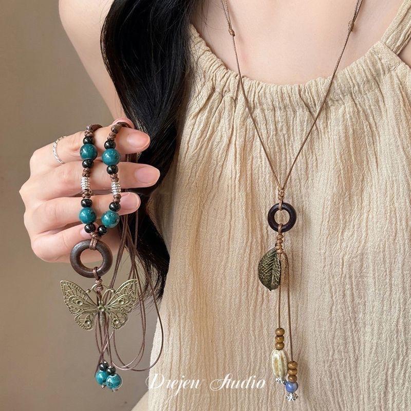Chinese-style butterfly leaf ceramic oval pendant necklace, vintage long chain, niche design accessory