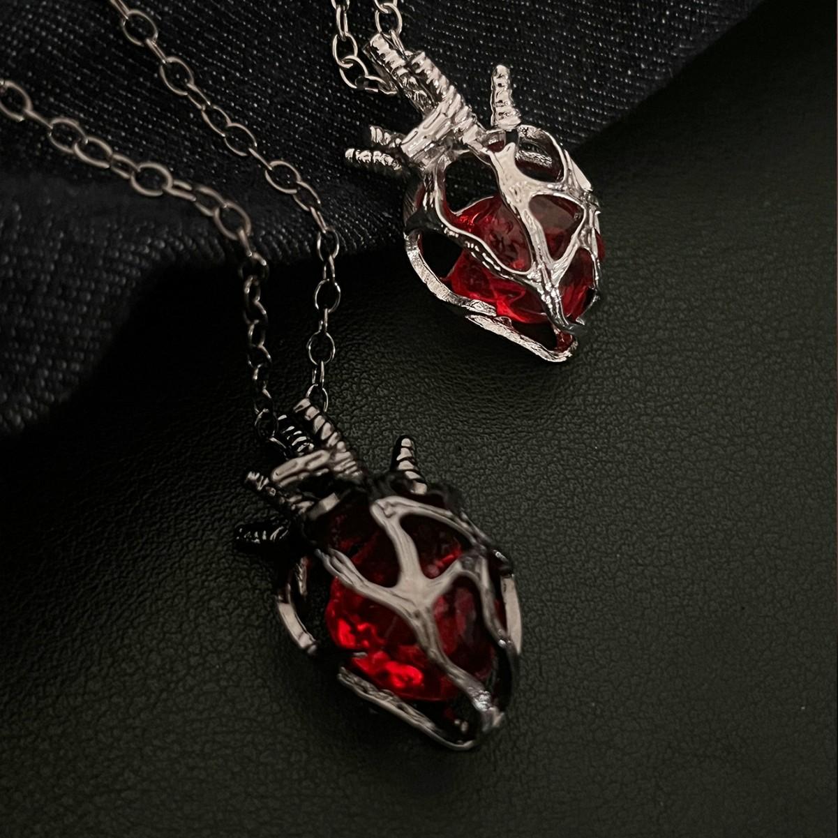 European and American New Hot-Selling Gothic Dark Style Hollow Heart Red and Blue Glass Heart Pendant Necklace Couple Gift