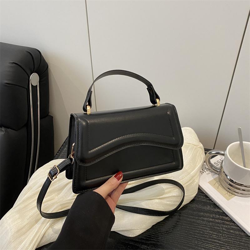 Fashion Niche Design Bags for Women 2025 Summer New Women's Bags Pure Color Casual Handbags Single Shoulder Crossbody Bag Trendy