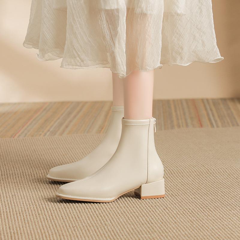 White High-Heeled Short Boots for Women, 2026 Autumn and Winter New Style, Short Tube Boots with Chunky Heels, Slimming Martin Boots, Slim Boots