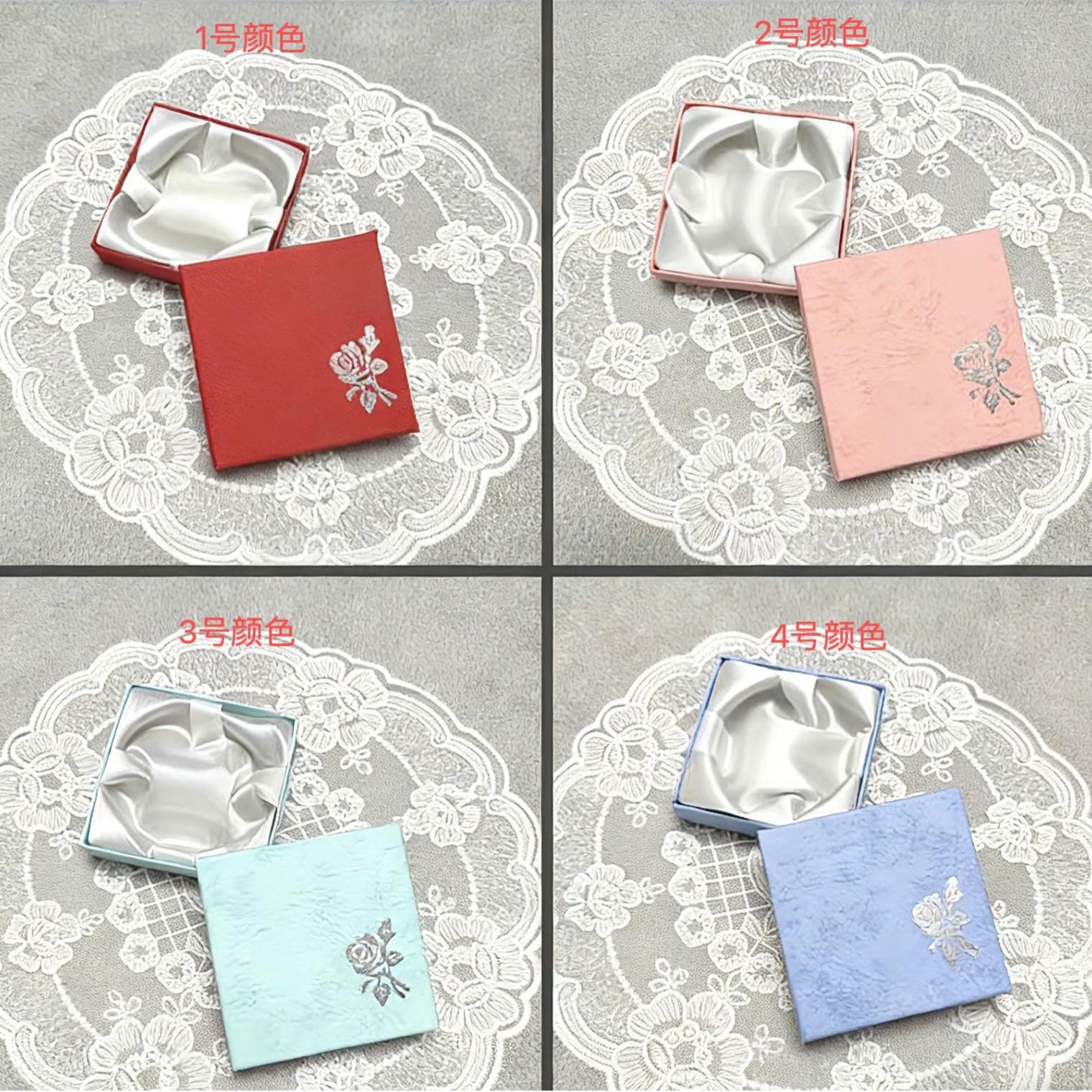 Bracelet bracelet beads paper box jewelry silver jewelry bracelet gift box packaging box display factory in stock wholesale