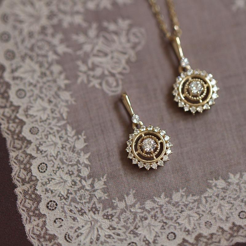 Destiny Compass 925 Sterling Silver Plated with 18K Gold Necklace Small Zircon Mini Vintage Disc High-End Pendant Japanese Style Pendant
