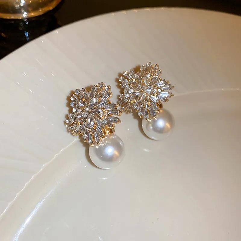 Pearl earrings 2023 new popular niche design advanced exaggerated bridal online celebrity French style earrings earrings