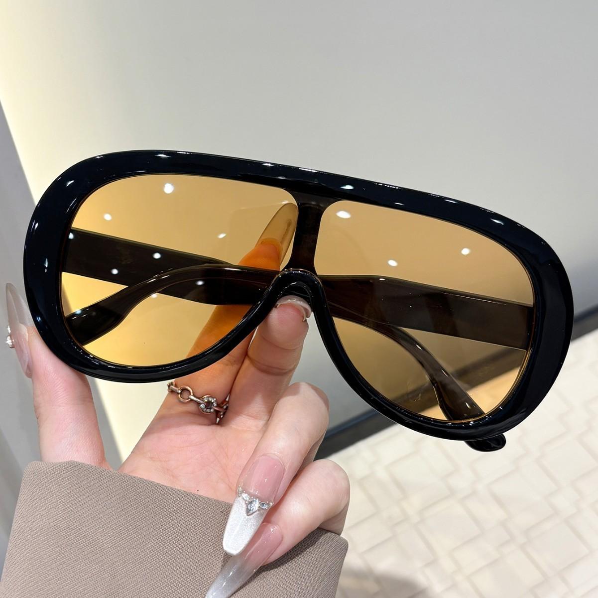 Extra Large Frame One-Piece Sunglasses for Women, European and American High-End Fashion Sunglasses, Anti-Uv Sun Protection Sunglasses for Men