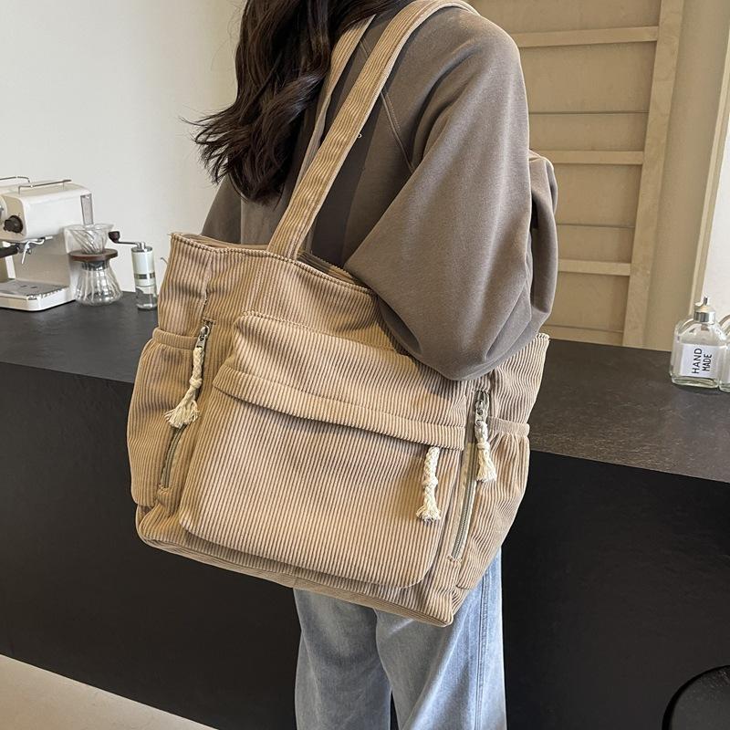 Large-Capacity High-End Corduroy Bag for Women 2024 New Trendy Shoulder Handbag for Commuting Tote Bag Cross-Border