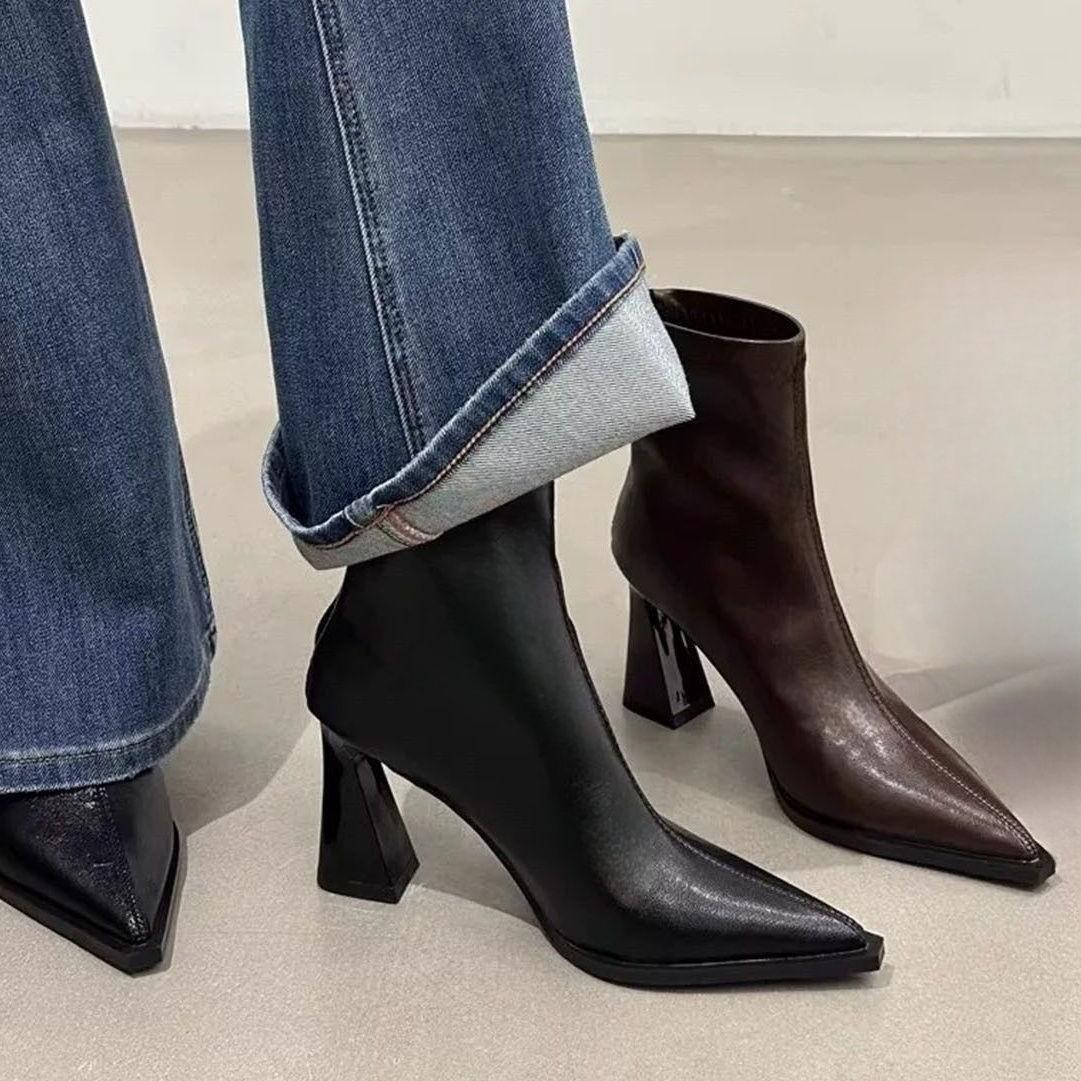 High-Heeled Pointed-Toe Short Boots for Women with Chunky Heels, 2025 Autumn and Winter New Korean Style, High-End Slim Boots with a French Flair, Ankle Boots