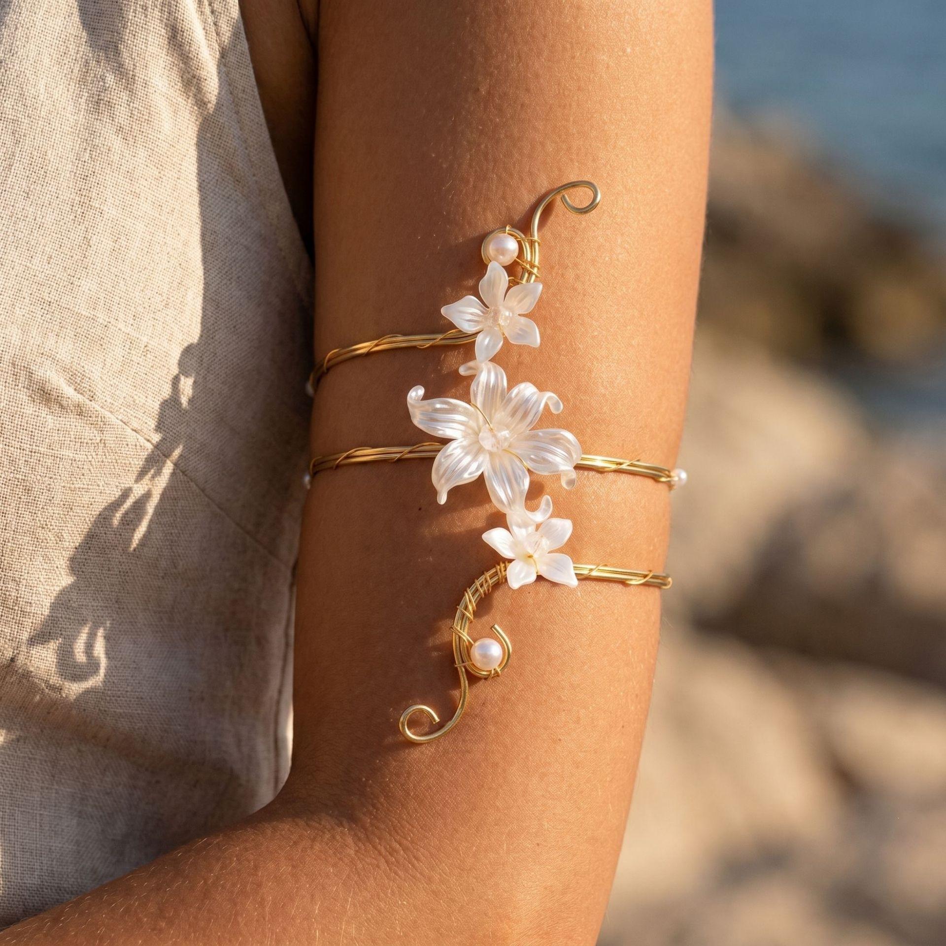 European and American Cross-Border Fashion Floral Arm Bracelet for Women, Exaggerated Geometric Irregular Open Bracelet Arm Ring, Vacation Style Accessory