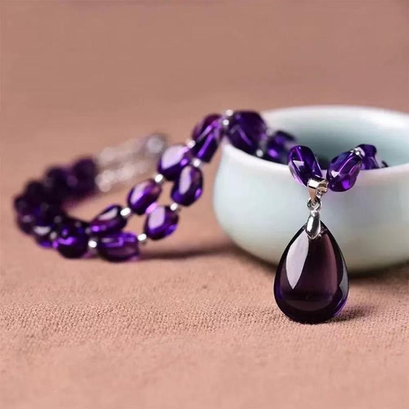 Amethyst Simple Natural Color Water Drop Pendant Necklace Collarbone Chain Holiday Gift Water Drop Pendant Mother's Birthday Gift for Women