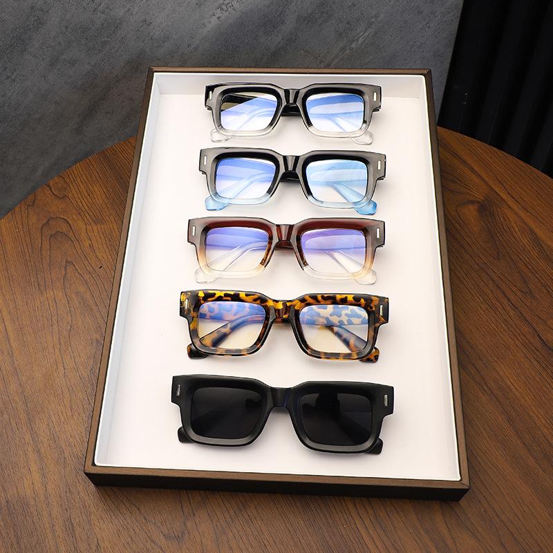2026 New Retro Square Sunglasses for Men and Women, Versatile Uv Protection Sunglasses, Fashionable and Trendy Driving Sun Protection Glasses