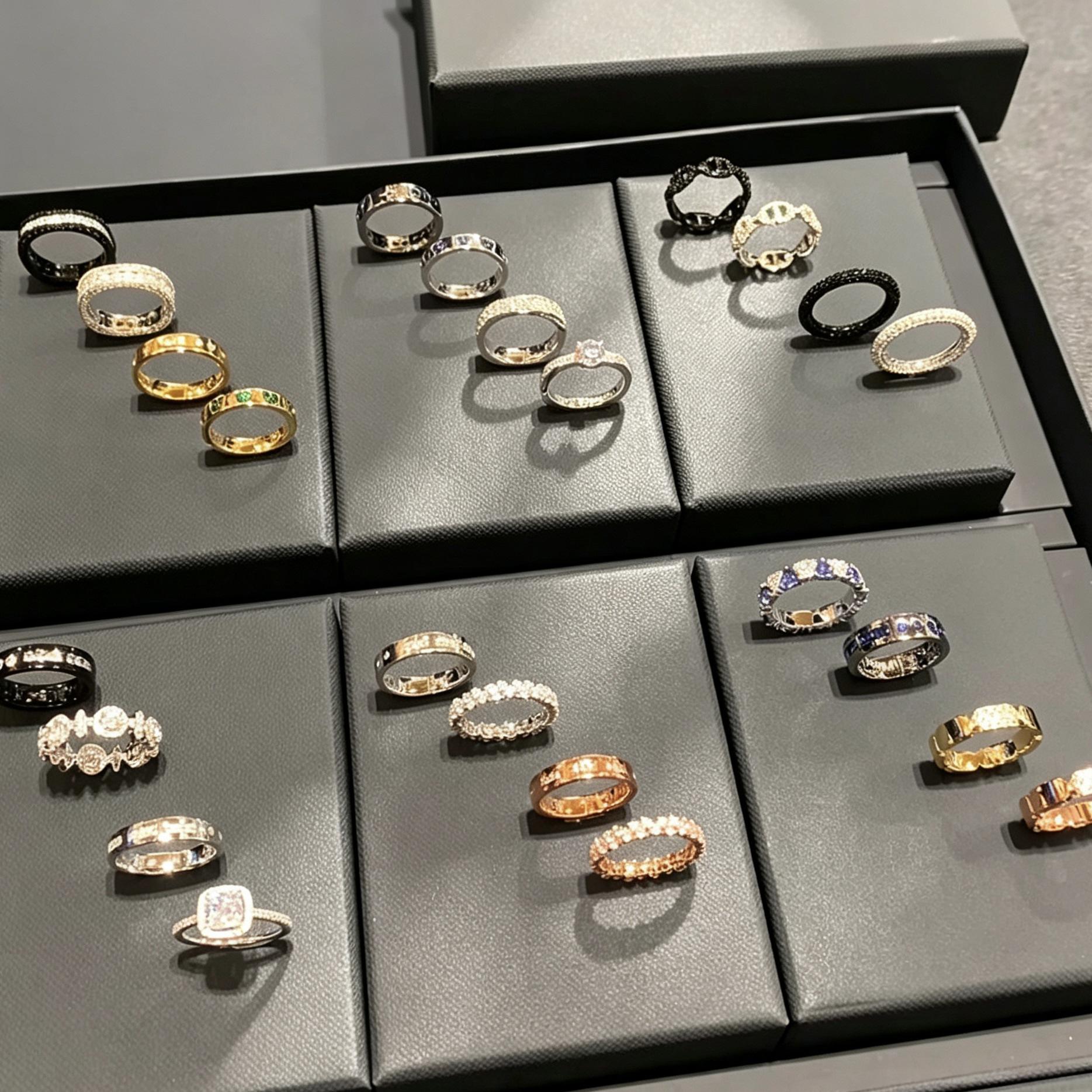 Couple's Rings with Morse Code, Snow White Pig Nose Design, Full Diamond Knight Ring, Fashionable and Unique, Cross-Border Shipping