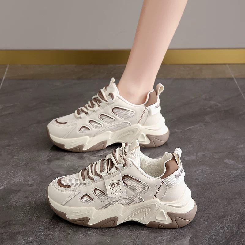 Spring and Autumn Popular Mesh Breathable Dad Shoes for Women 2026 New Versatile Thick-Soled Height-Increasing Sneakers Casual Shoes