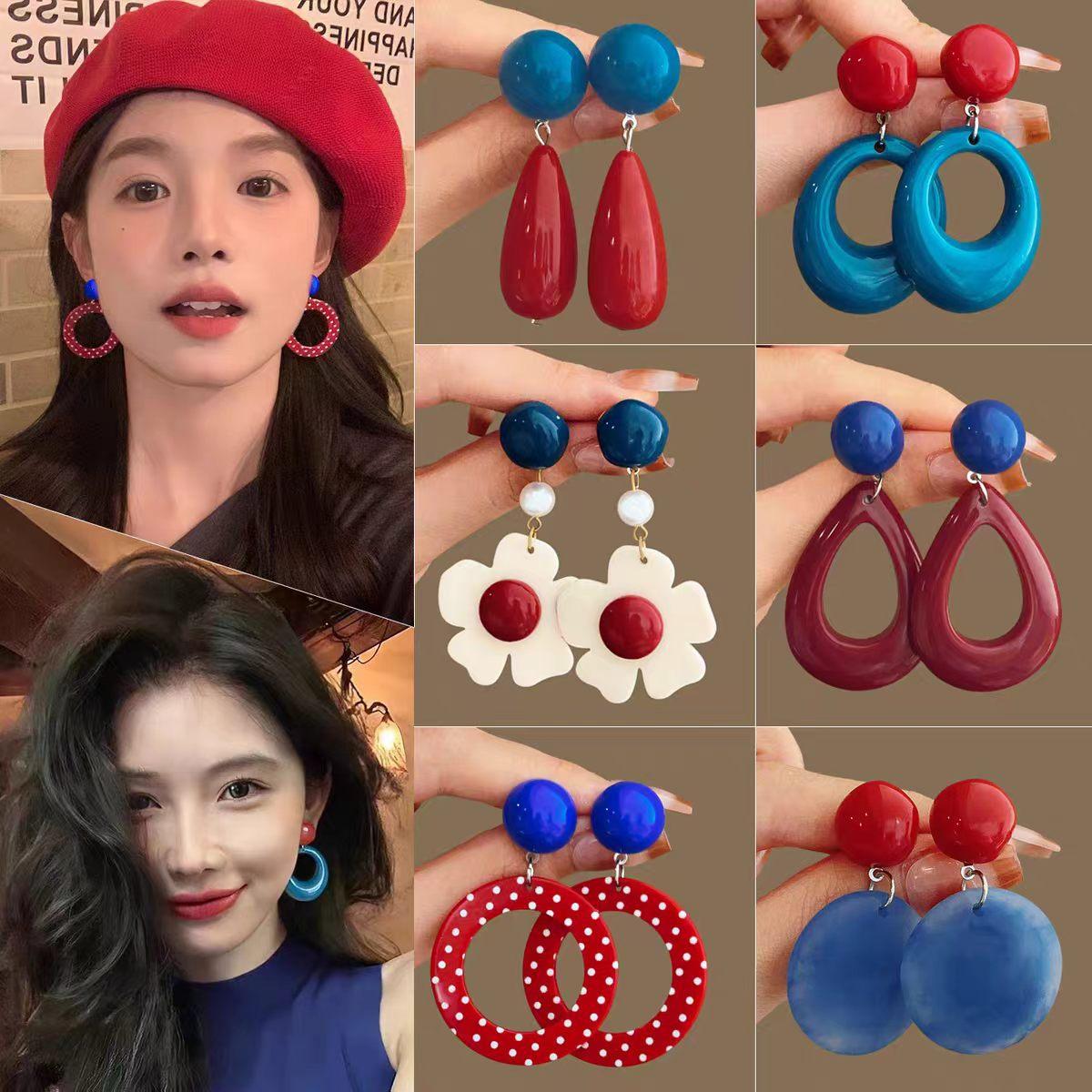 Fragrant Noblewoman~High-End Vintage Gold Flower Earrings for Women, Light Luxury Niche Tassel Earrings, Banquet Bridal Ear Accessories