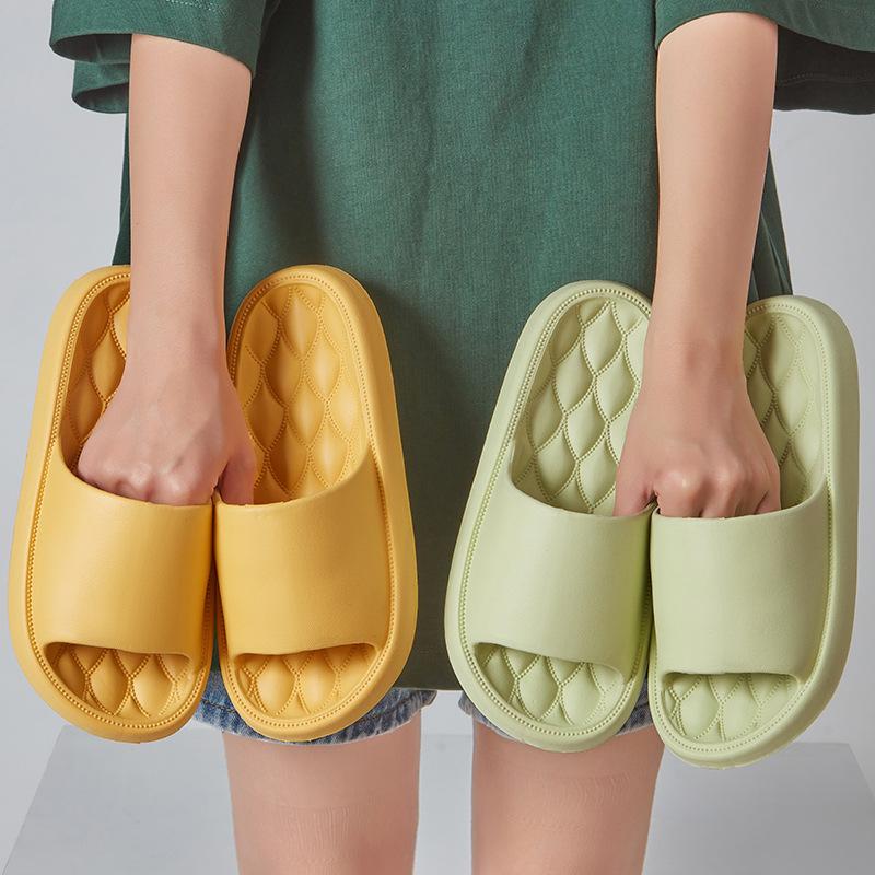 Home Slippers with a Stepping-On-Feces Sensation, Eva Slippers for Men, Wholesale Non-Slip Couple's Bathroom Shower Home Slippers for Women, Summer