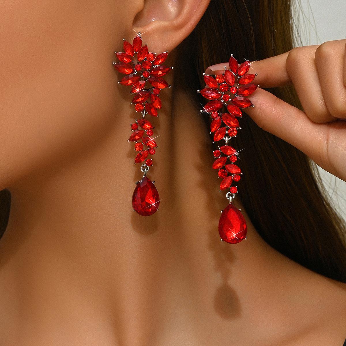 New Sexy European and American Fashion Earrings Water Drop Shape Personalized Women's Accessories Dangle Earrings Bride Wedding Cross-Border