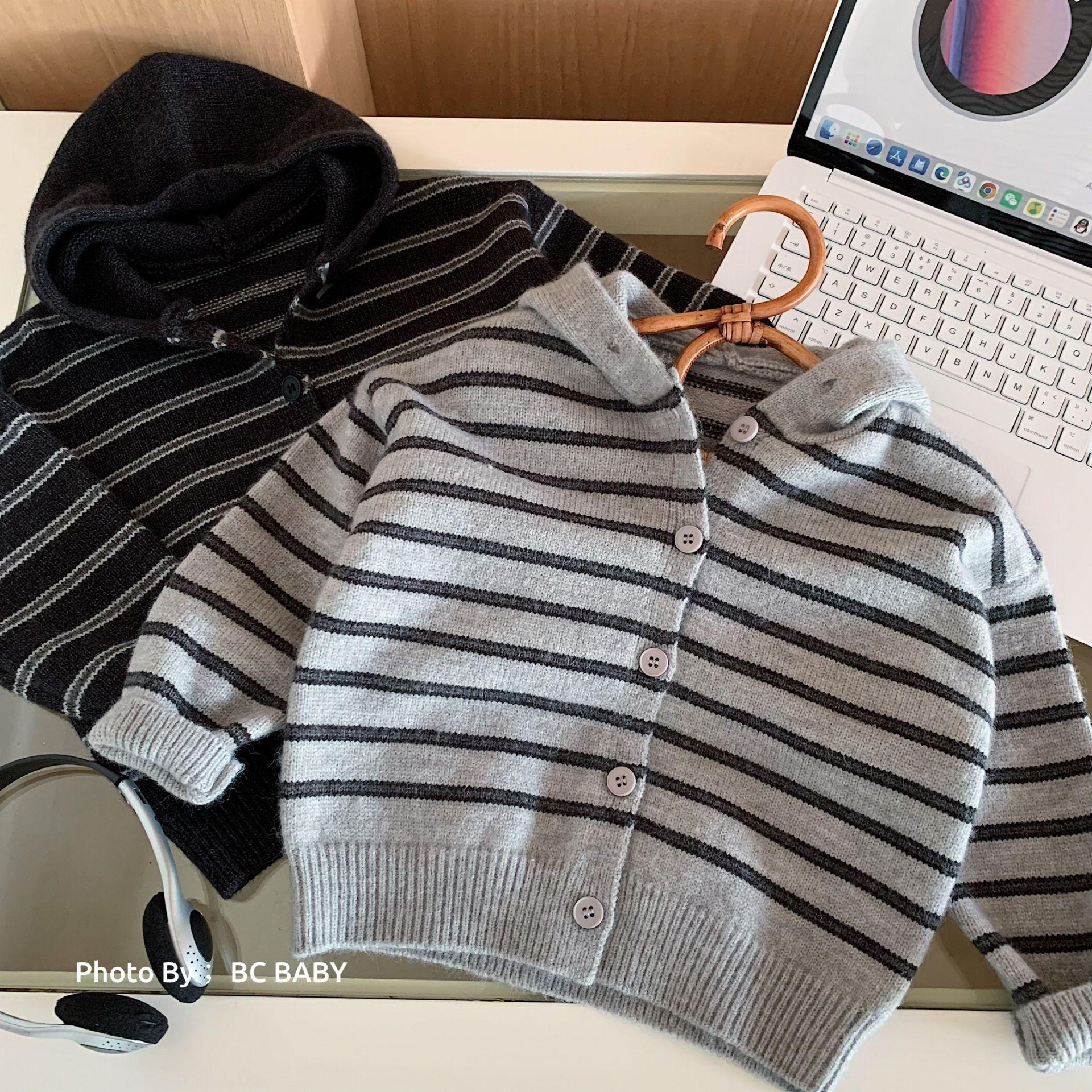Bangcheng Boys' Sweater 2026 Winter New Children's Thickened Hooded Striped Knitted Cardigan Baby Winter Outerwear