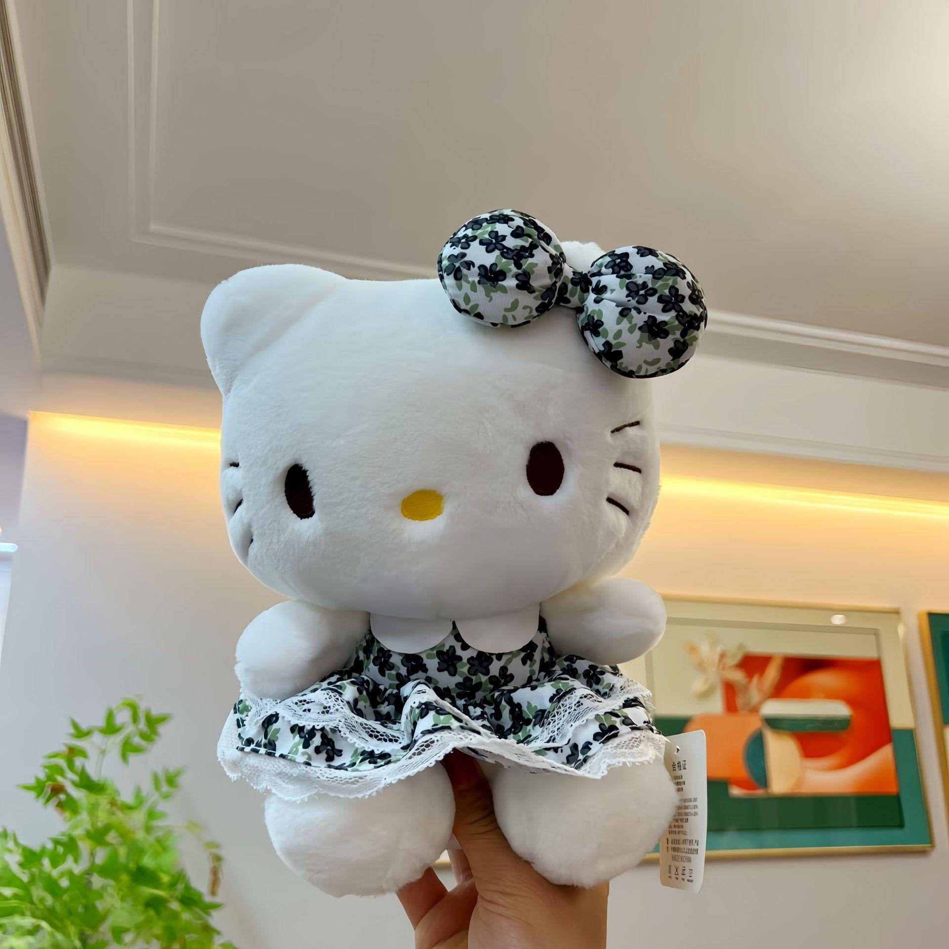 Black小碎花裙猫猫