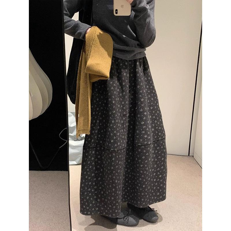 Gray Floral Woolen Floral Bud Skirt for Women, Autumn and Winter High-Waisted Slimming A-Line Mid-Length Umbrella Skirt, Puffy Skirt