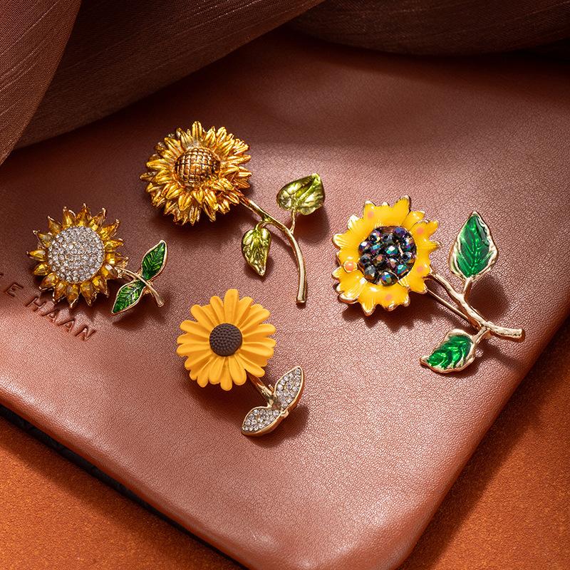Sunflower Brooch High-End Exquisite Niche Design Suit Shirt Decorative Pin Accessory