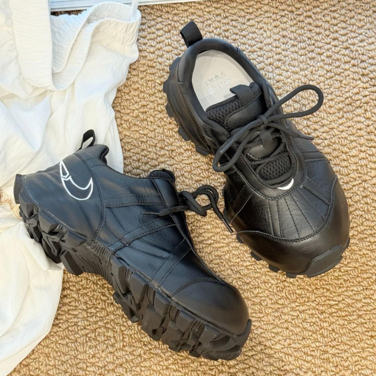 2026 Autumn and Winter New Thick-Soled Dad Shoes, Black Street-Style Tire Sneakers, High-Heeled Height-Increasing Casual Shoes