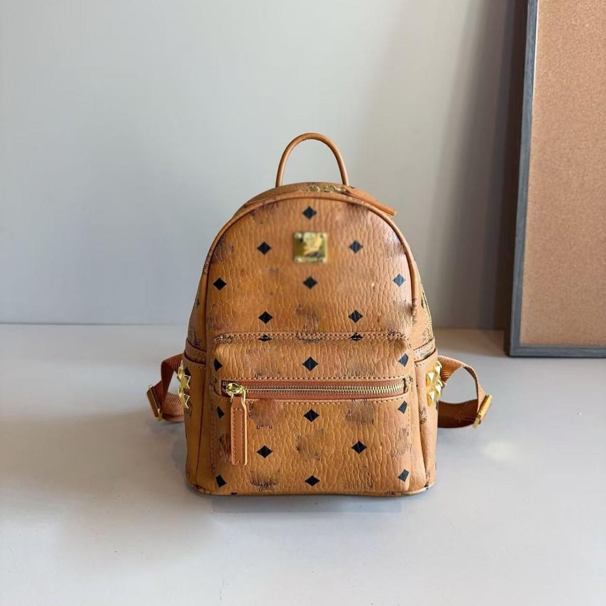 Cross-Border Mc Classic Printed Backpack, Unisex Travel Luxury Rivet Backpack, Fashionable for Commuting and Casual Use, Versatile