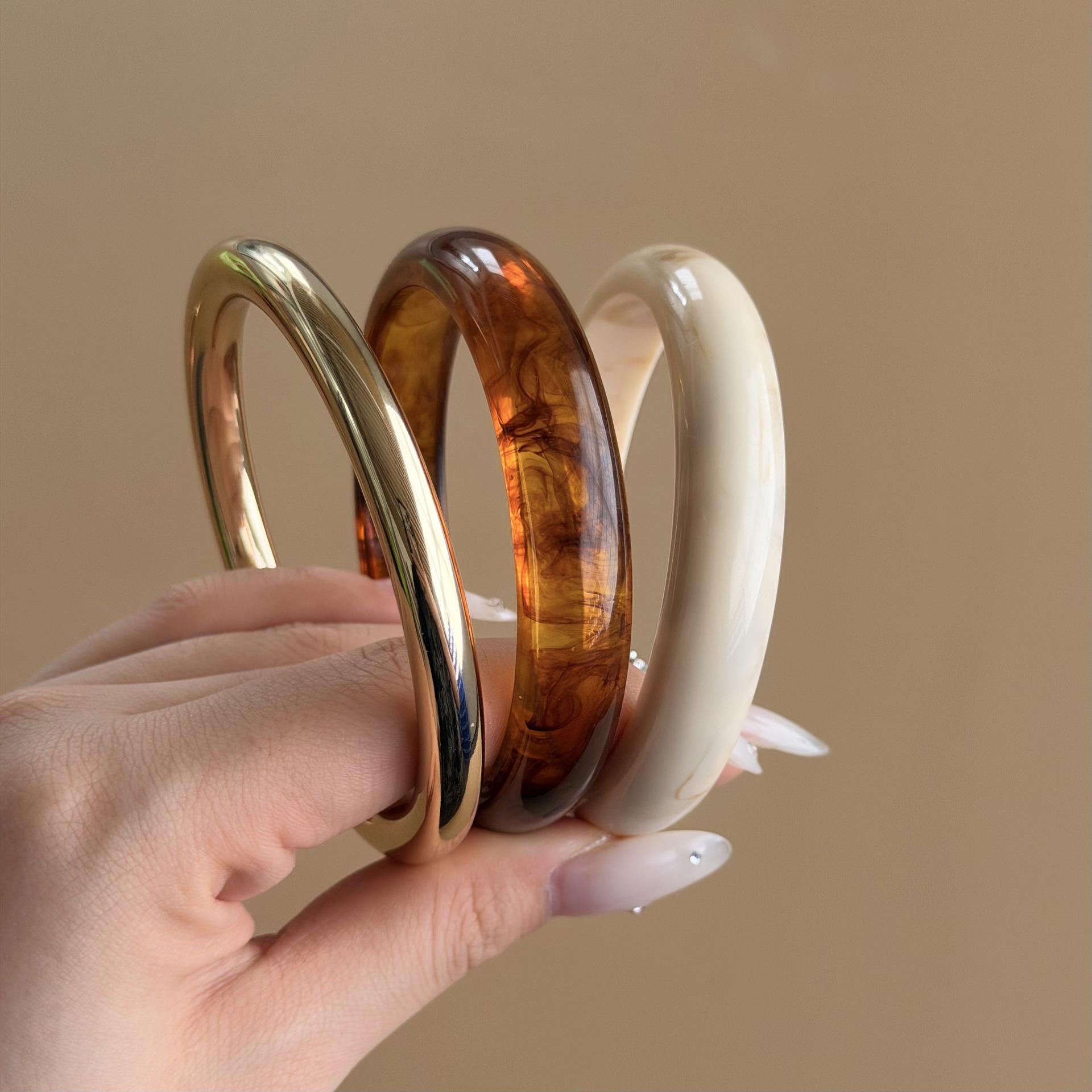 Cross-border multi-color stackable resin alloy bracelet set for women, fashionable and versatile bracelet jewelry accessories
