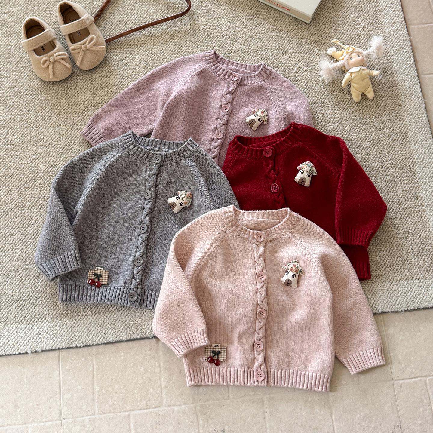 2026 Autumn/Winter New Baby Micro-Elastic Round Neck Sweater Cardigan Infant Outerwear Stylish Coat for Girls