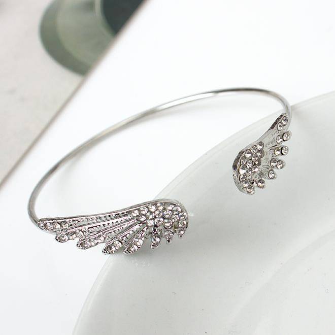 E029 hot selling jewelry angel wings diamond bracelet Wings personality alloy open flash diamond bracelet bracelet