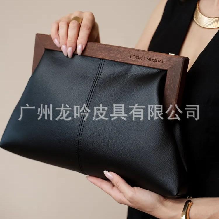 2026 New Fashion Trendy Women's Bag Korean Style Clip-On Handbag Versatile Texture Large Capacity Crossbody Shoulder Bag