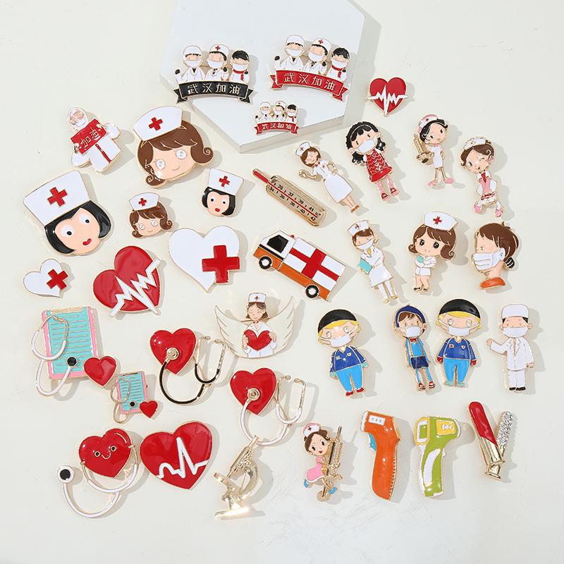 Creative cartoon brooch Doctor Nurse Medical pin dripping silk scarf buckle badge jewelry cute high-end brooch