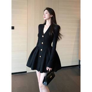 Elegant French-Style Waist-Cinching Black Floral V-Neck Dress for Women 2026, Gentle and Chic Princess Dress