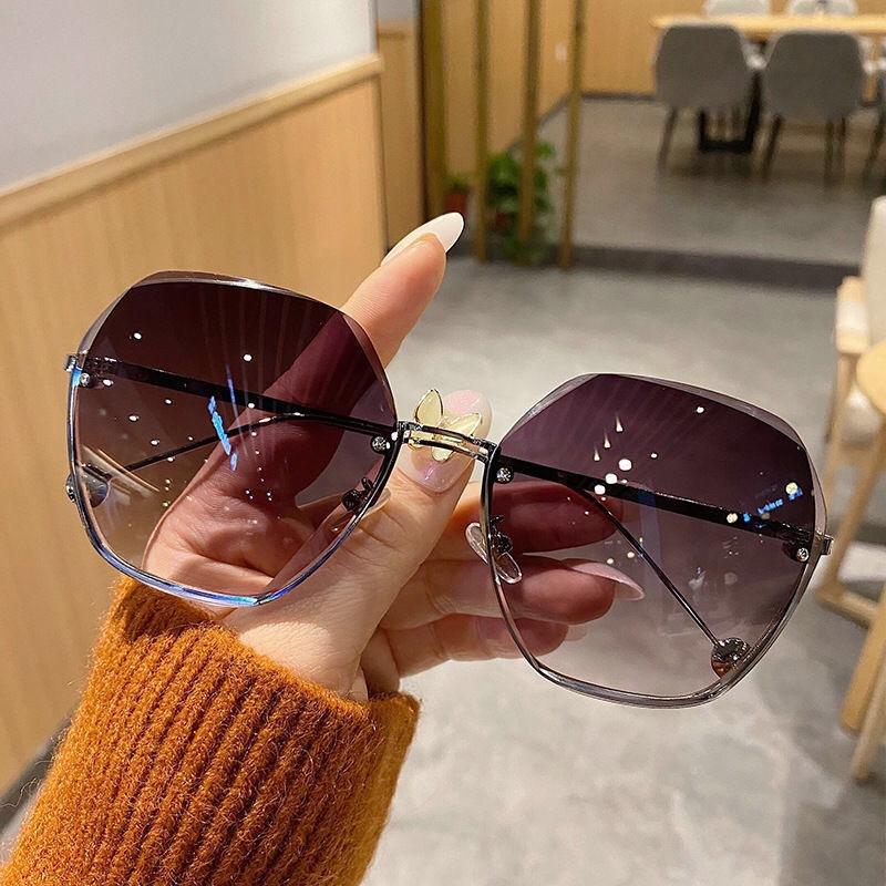 New Arrival Frameless Cut-edge Sunglasses 2024 Summer Fashionable Korean Style Shake Tone Live Sunglasses Women's Big Face Slimming Glasses