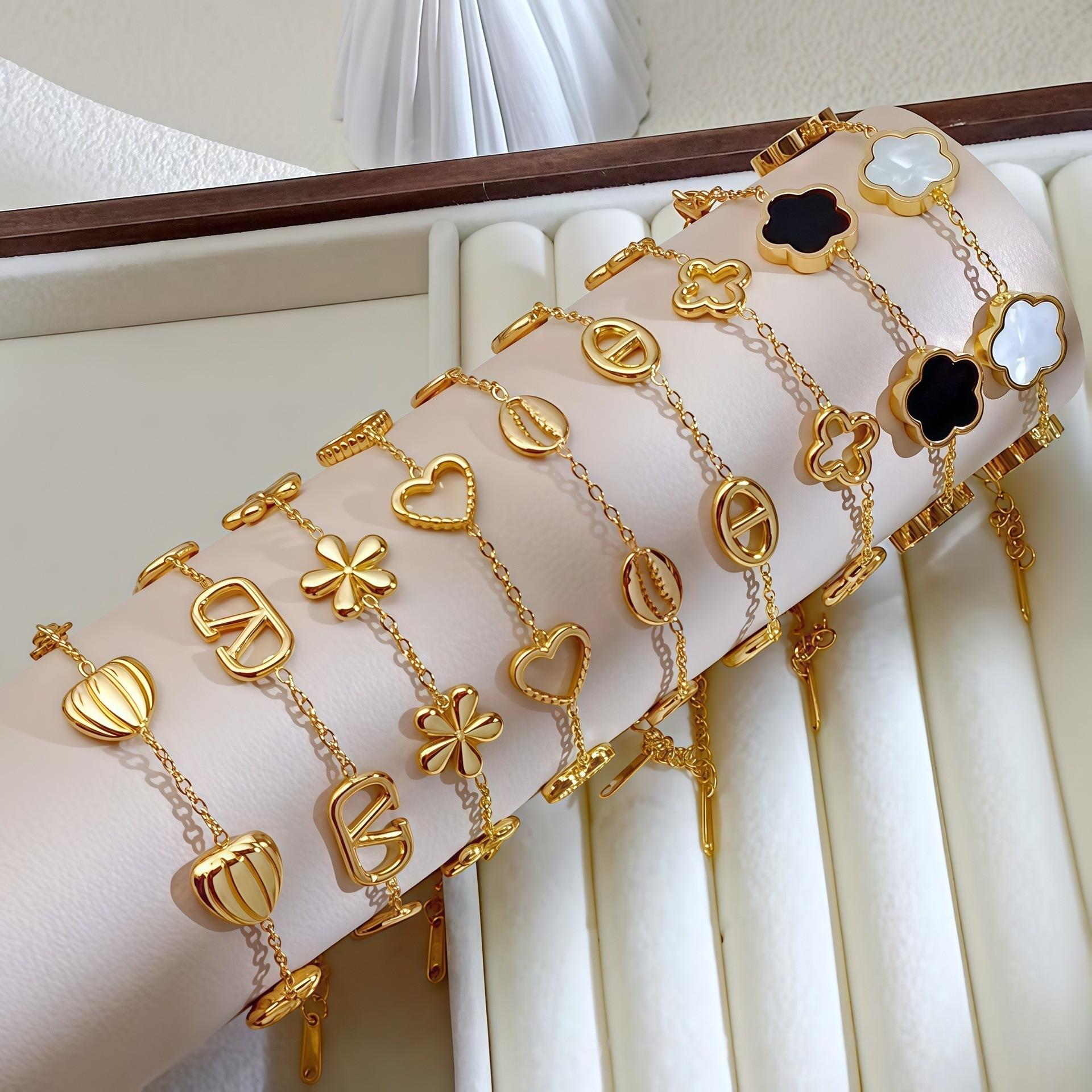 Cross-border non-fading Japanese and Korean titanium steel bracelets for women, versatile ins-style fashion jewelry wholesale, handmade women's bracelets