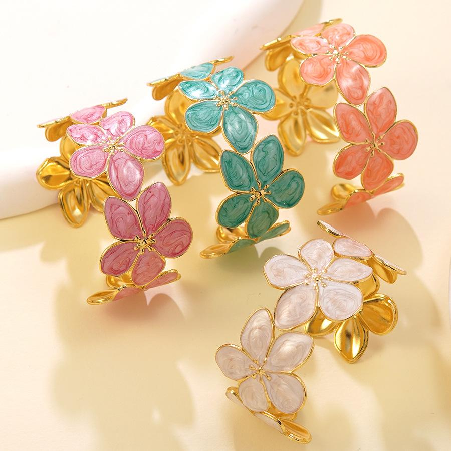 European and American Hot-Selling Stainless Steel Oil-Drip Cherry Bracelet, Niche Light Luxury Floral Open Enamel Bracelet, Titanium Steel Jewelry