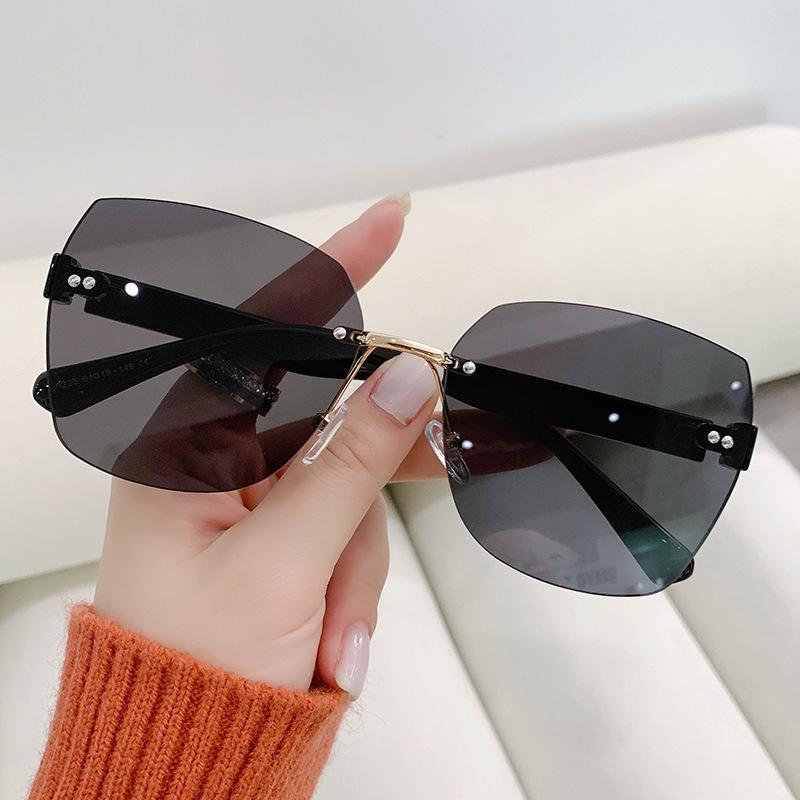 Driving Sunshade Glasses for Women, Trendy Frameless Polygonal Style, Korean and Japanese Fashion Cut-Edge Sunglasses