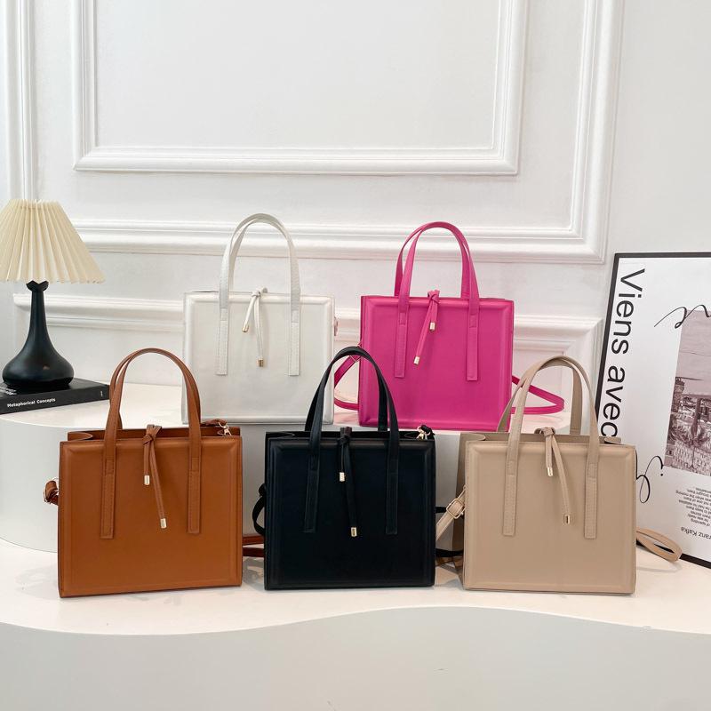 Niche Design High-End Stylish Square Handbag 2025 New Trendy Fashion Shoulder Bag Casual Korean Style Crossbody Bag