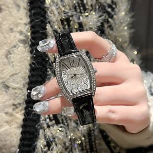Cross-border TK Live Hot Selling Belt Women's Watch Wine Barrel-shaped Leather Vintage Women's Watch Fashion Waterproof