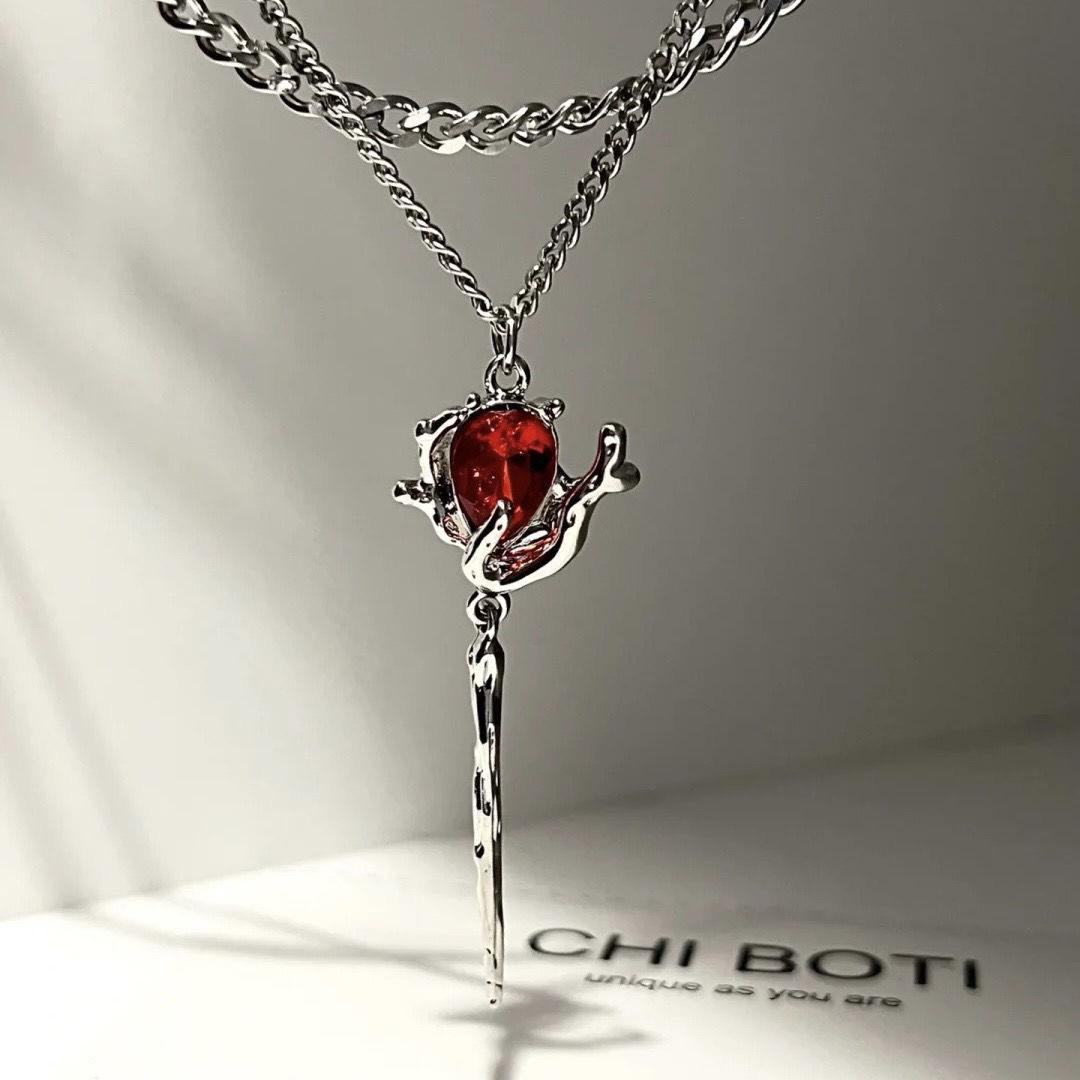 Chinese-Style Red Rose Pendant Double-Layer Necklace for Women, Trendy, Niche, Elegant, High-End, Sweet and Cool, Dark Style, New Fashion