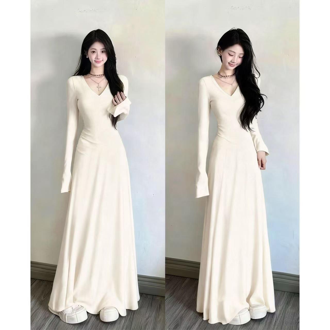 Simple and Elegant V-Neck Long-Sleeved Knitted Dress, New Autumn and Winter Style, Slimming and Flattering, Paired with an A-Line Long Skirt