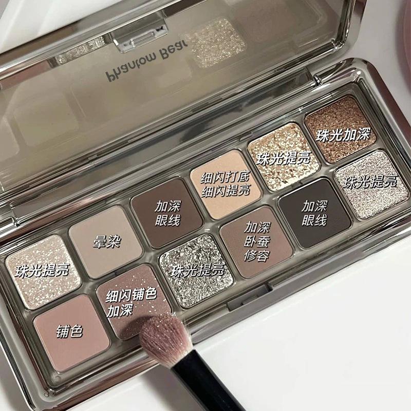 Phantom Bear Cement Plate 12 Color Eyeshadow Pearlescent Flash Matte Delicate Price Easy to Take off Makeup Earth Color Eyeshadow