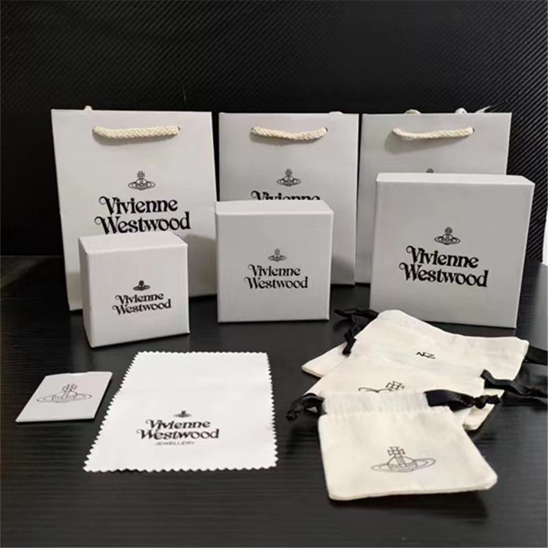 26 New Version of the Empress' Packaging Box, Same Style as the Empress' Saturn Necklace Packaging Box, Gold-Stamped Pearl Gift Box, Empress