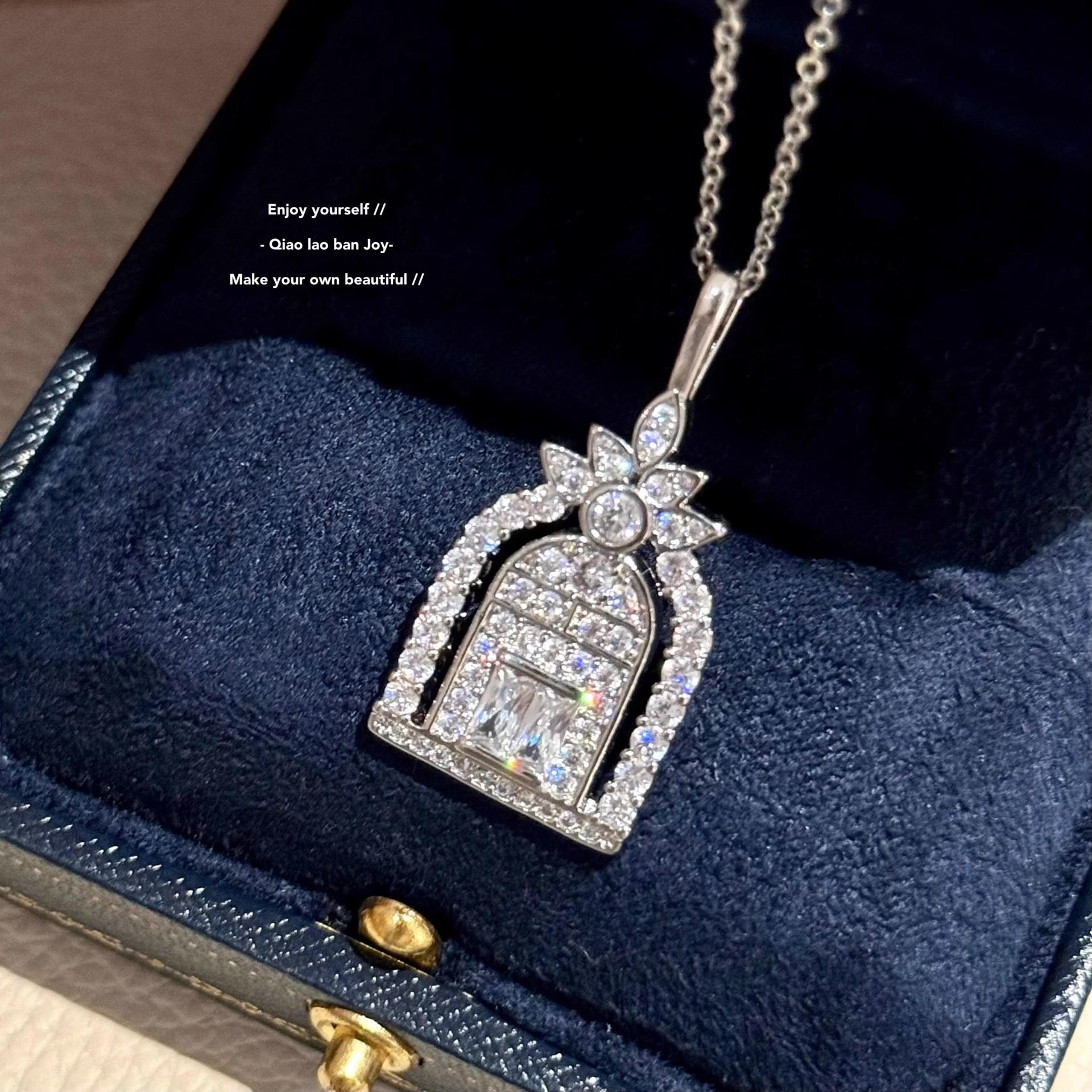 Wei Xue's Same Style Happiness Gate Necklace for Women, 2025 New Model, Full Diamond Castle Clavicle Chain